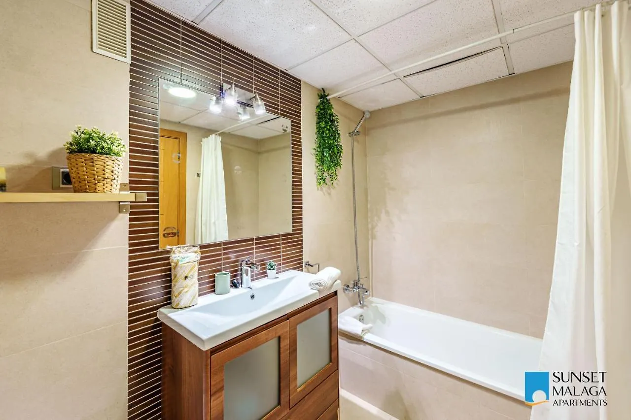 Sea Views & Parking - Soho Cozy Apartment Malaga